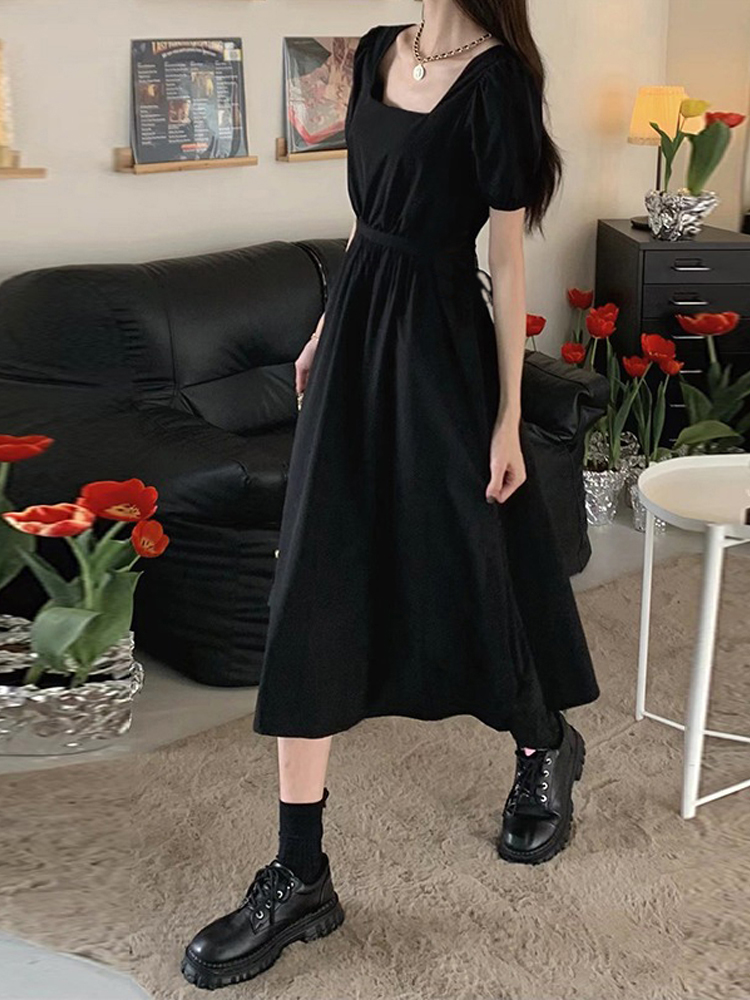 Elegant Hepburn-Style Black Square-Neck Dress for Women, 2025 Summer, High-End Waist-Cinching Mid-Length Fashion Elegant Hepburn-Style Black Square-Neck Dress for Women, 2025 Summer, High-End Waist-Cinching Mid-Length Fashion