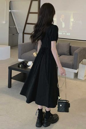 Elegant Hepburn-Style Black Square-Neck Dress for Women, 2025 Summer, High-End Waist-Cinching Mid-Length Fashion