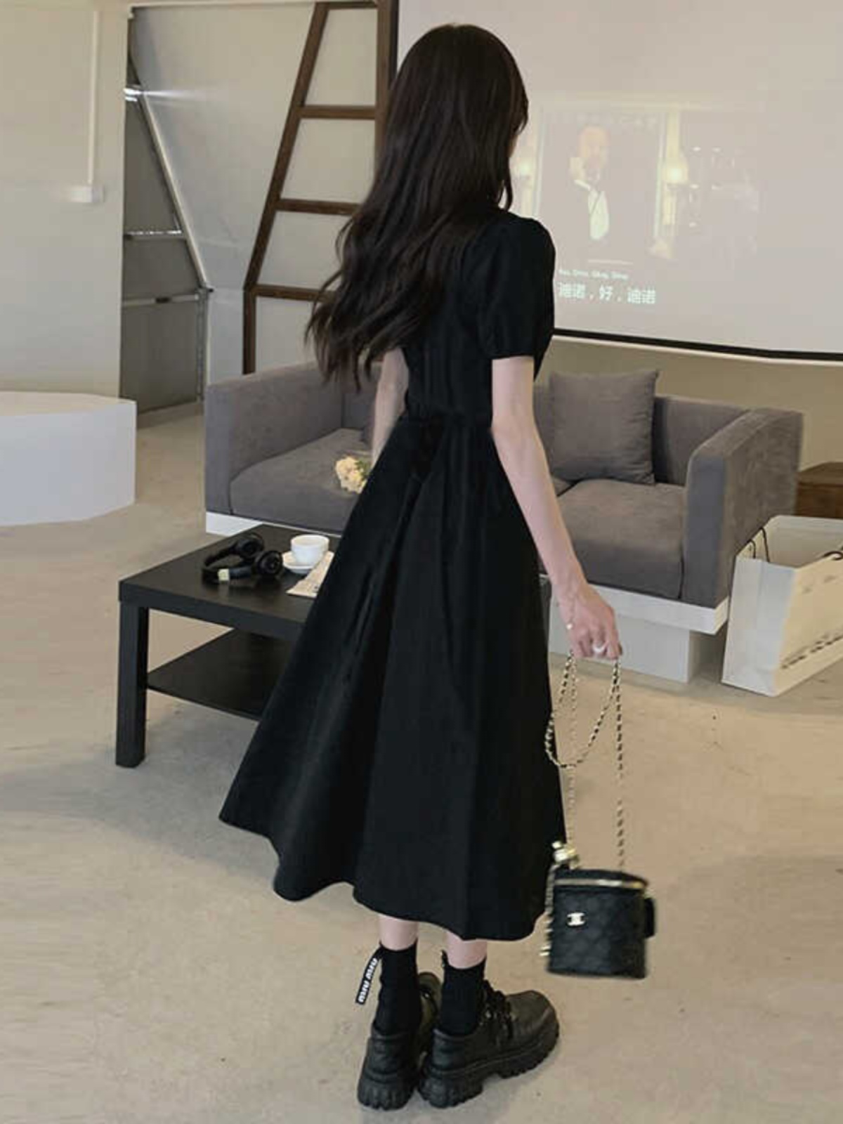 Elegant Hepburn-Style Black Square-Neck Dress for Women, 2025 Summer, High-End Waist-Cinching Mid-Length Fashion Elegant Hepburn-Style Black Square-Neck Dress for Women, 2025 Summer, High-End Waist-Cinching Mid-Length Fashion