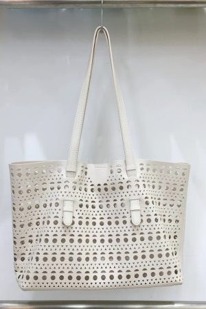 Elegant Hollow Carved Tote Bag - High-End Large Capacity Handbag with Detachable Pouch for Spring/Summer Fashion