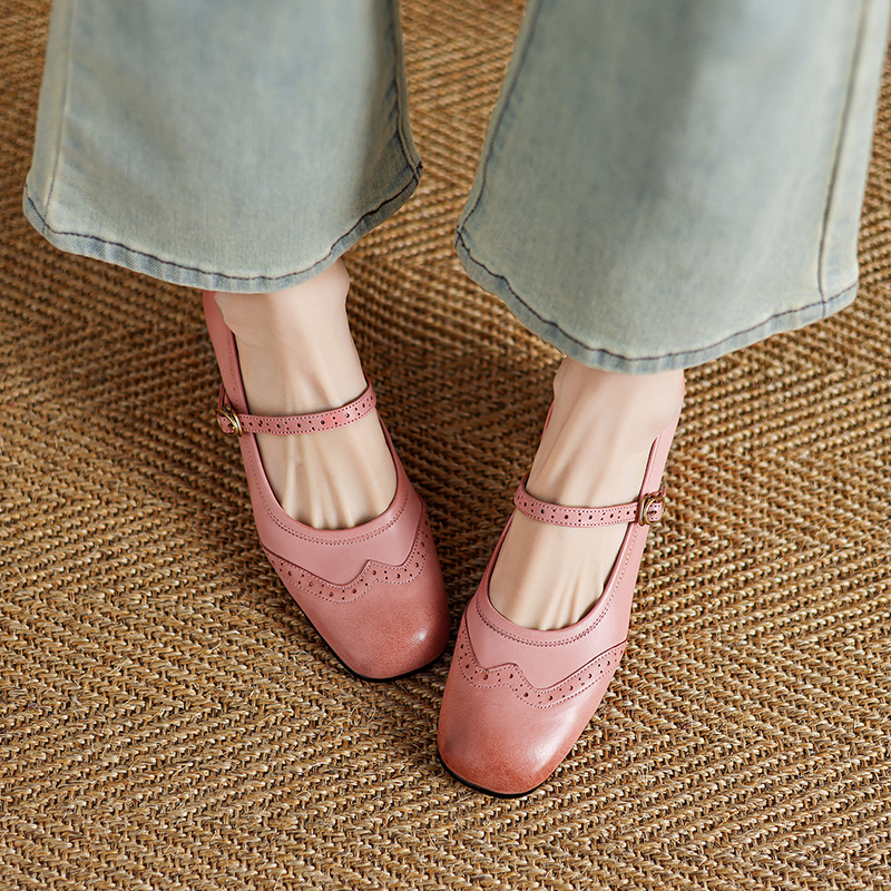 Elegant Square-Toed High-Heeled Mary Janes for Women - Chunky Heel, Shallow Mouth, Italian Style, High-Quality Fashion Footwear Elegant Square-Toed High-Heeled Mary Janes for Women - Chunky Heel, Shallow Mouth, Italian Style, High-Quality Fashion Footwear