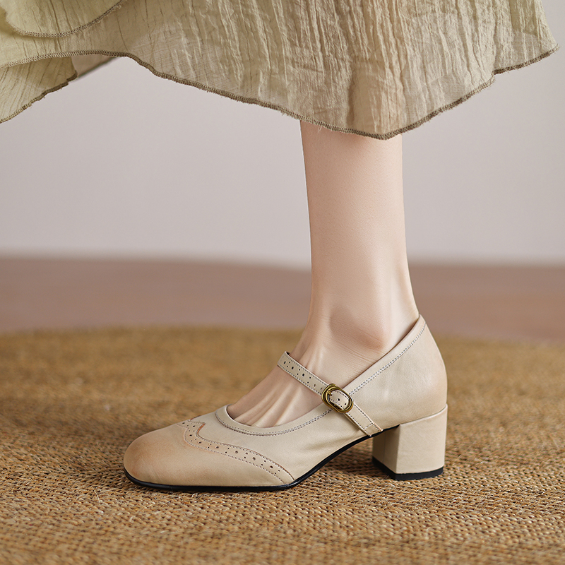 Elegant Square-Toed High-Heeled Mary Janes for Women - Chunky Heel, Shallow Mouth, Italian Style, High-Quality Fashion Footwear Elegant Square-Toed High-Heeled Mary Janes for Women - Chunky Heel, Shallow Mouth, Italian Style, High-Quality Fashion Footwear