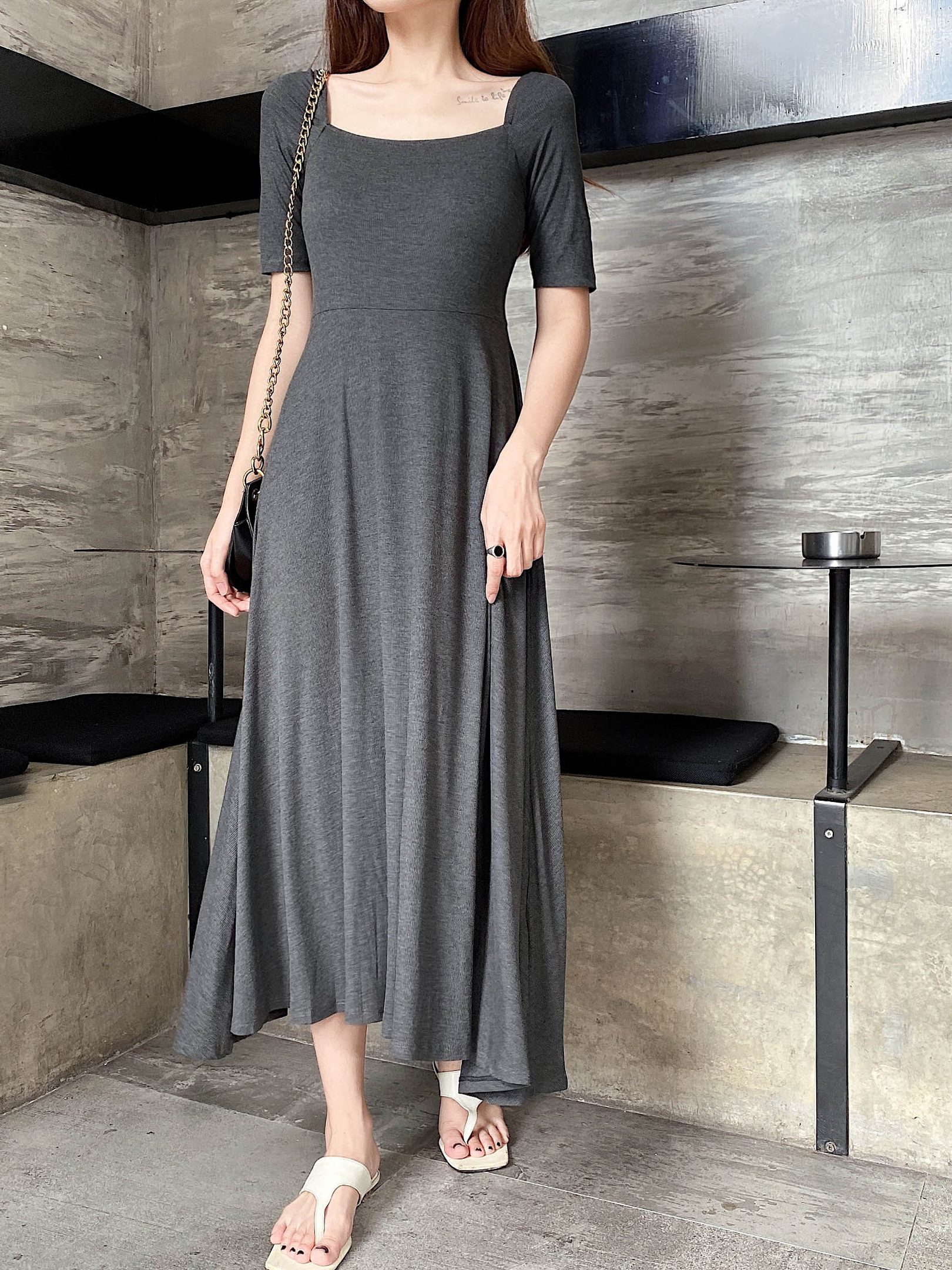 Elegant Vintage A-Line Dress with Flared Hem, Slimming Mid-Sleeves, High-Waisted Ribbed Cotton for Summer 2025 Elegant Vintage A-Line Dress with Flared Hem, Slimming Mid-Sleeves, High-Waisted Ribbed Cotton for Summer 2025