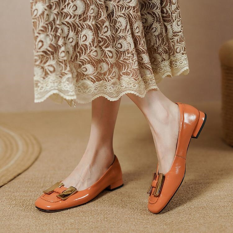 Elegant Vintage Metal Buckle Flat Square-Toe Women's Leather Shoes - Soft Sole, French Style Footwear for Effortless Chic Elegant Vintage Metal Buckle Flat Square-Toe Women's Leather Shoes - Soft Sole, French Style Footwear for Effortless Chic