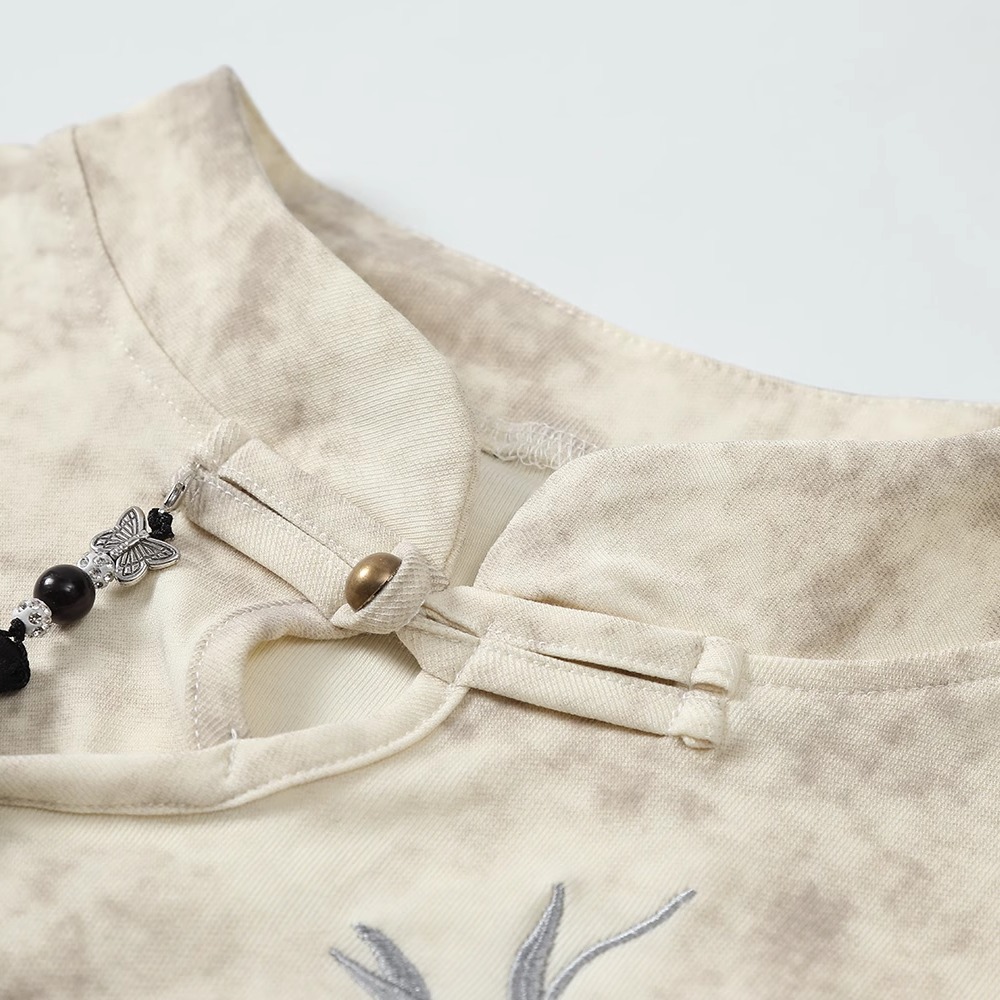 Elegant Women's Fitted Tie-Dye Embroidered Short-Sleeve T-Shirt in Pure Cotton - Chinese Style National Wind Top for Effortless Chic Elegant Women's Fitted Tie-Dye Embroidered Short-Sleeve T-Shirt in Pure Cotton - Chinese Style National Wind Top for Effortless Chic