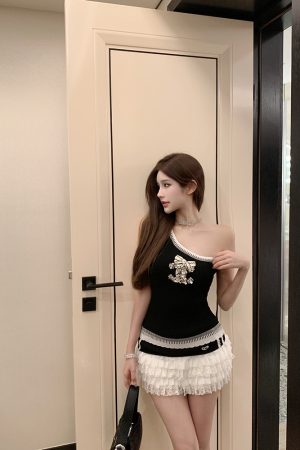 Embellished Sequin Sleeveless Fitted Top with Diagonal Shoulder and Bow - Trendy Party Wear for Y2K and 90s Style