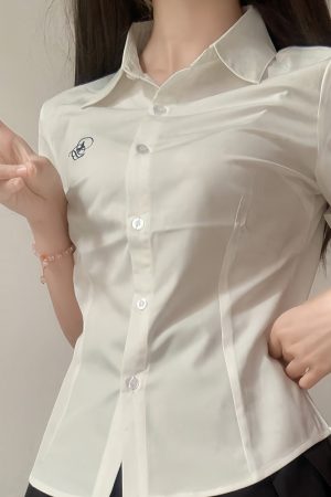 Embroidered College Style Short Sleeve Shirt - Slim Fit, Waist-Defining, Versatile White and Blue Top for Summer