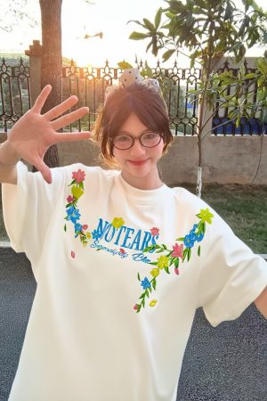 Embroidered Floral Heavyweight Short-Sleeve T-Shirt for Women - Summer 2025 Trendy Couple's Top, Y2K Style