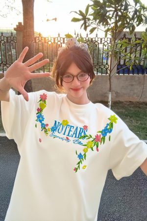 Embroidered Floral Heavyweight Short-Sleeve T-Shirt for Women - Summer 2025 Trendy Couple's Top, Y2K Style