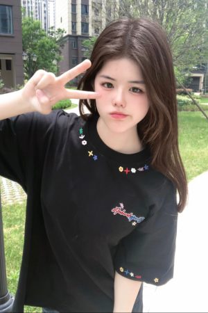 Embroidered Floral Letter Heavyweight Short Sleeve T-Shirt for Women - Summer 2025 Trendy Couple's Top, Unique and Stylish