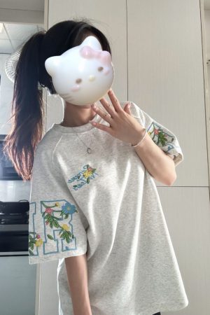 Embroidered Floral Letter Raglan Short Sleeve T-Shirt for Women - Summer Streetwear, High-End Couple Outfit, Trendy 90s Style Top