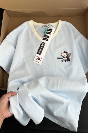 Embroidered Kitty Cat V-Neck Short Sleeve T-Shirt for Women - Unique Cartoon Design, Summer Style, Cute & Cool Girl Fashion