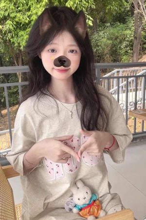 Embroidered Letter Gray Short Sleeve T-Shirt for Girls - Trendy Summer Style for Teens, Sweet Casual Top for Middle and High School Students