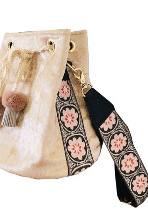 Ethnic Style Embroidered Velvet Bucket Bag for Women - Trendy Crossbody Handbag for Autumn/Winter 2024 Fashion
