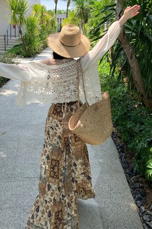 Exotic Floor-Length Printed Wide-Leg Pants Skirt with Beaded Camisole for French Style Seaside Vacation