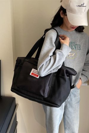 Extra Large Wheeled Travel Bag for Women - Large Capacity Portable Maternity Storage & Sports Gym Luggage Bag