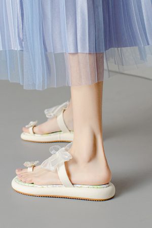 Fairy Style Thick-Soled Flower Bow Open-Toe Slippers One-Strap Sandals for Women - Versatile Outdoor Wear