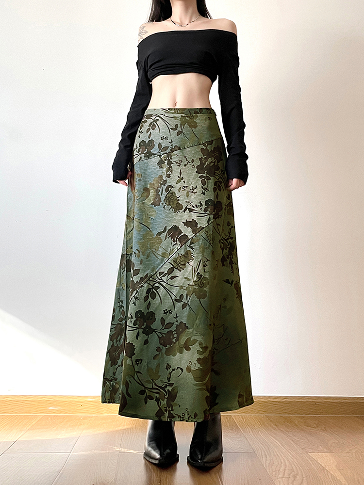 Fallen Flowers Vintage Forest Style A-Line Long Skirt for Women - Low Waist, Autumn Mood, Chinese Design Fallen Flowers Vintage Forest Style A-Line Long Skirt for Women - Low Waist, Autumn Mood, Chinese Design