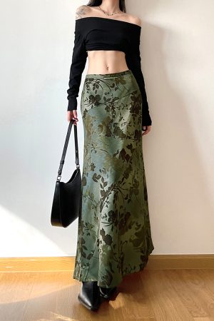 Fallen Flowers Vintage Forest Style A-Line Long Skirt for Women - Low Waist, Autumn Mood, Chinese Design