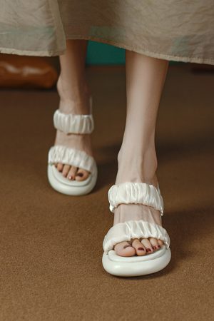 Fashionable Chunky High Heel Slide Sandals for Women - Comfortable Mesh Design, Versatile Style for Everyday Wear