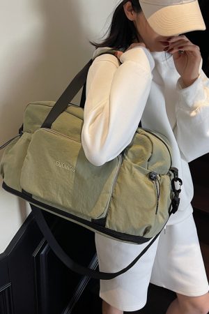 Fashionable Foldable Short Trip Bag for Women - Large Capacity Business Tote with Dry Wet Separation for Travel and Fitness