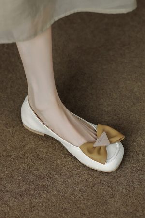 Fashionable Women's Genuine Leather Slip-On Flats with French Round-Toe and Bowknot Detail - Italian Style Shoes
