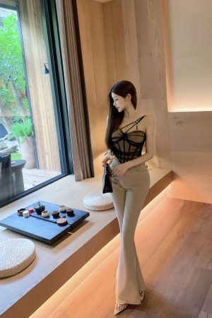 Fitted Sexy Mesh Vest with Fishbone Design and Built-In Chest Pad - Trendy Y2K Style Top for a Chic Look