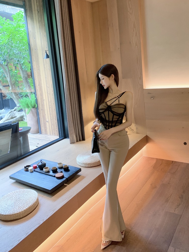 Fitted Sexy Mesh Vest with Fishbone Design and Built-In Chest Pad - Trendy Y2K Style Top for a Chic Look Fitted Sexy Mesh Vest with Fishbone Design and Built-In Chest Pad - Trendy Y2K Style Top for a Chic Look