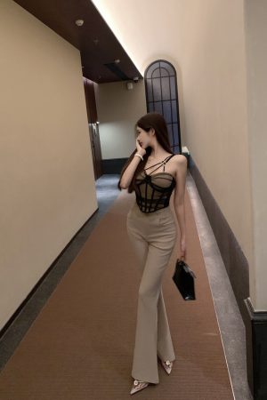 Fitted Sexy Mesh Vest with Fishbone Design and Built-In Chest Pad - Trendy Y2K Style Top for a Chic Look