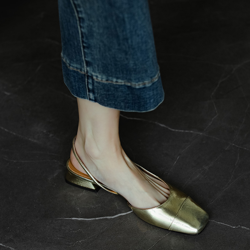 Flat Open-Toe Chunky Low-Heeled Sandals for Women - Backless Square Toe Design, Italian Style, Trendy Summer Footwear Flat Open-Toe Chunky Low-Heeled Sandals for Women - Backless Square Toe Design, Italian Style, Trendy Summer Footwear