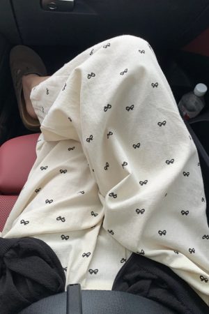 Flattering Floral Plus Size Wide-Leg Cropped Balloon Pants for Women - Casual Summer Style for Pear-Shaped Figures