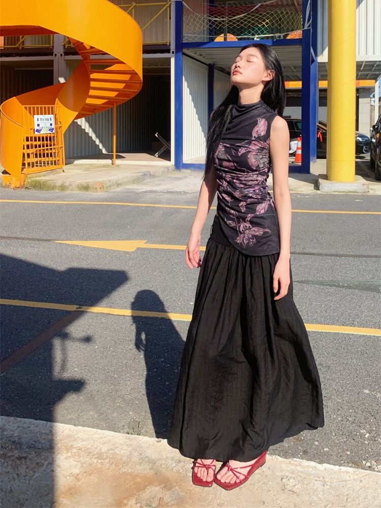 Floral Elastic Mesh Vest Top with Wrinkled Slim Fit for a Desert Island Night, Perfect for Y2K and Current Trends Floral Elastic Mesh Vest Top with Wrinkled Slim Fit for a Desert Island Night, Perfect for Y2K and Current Trends