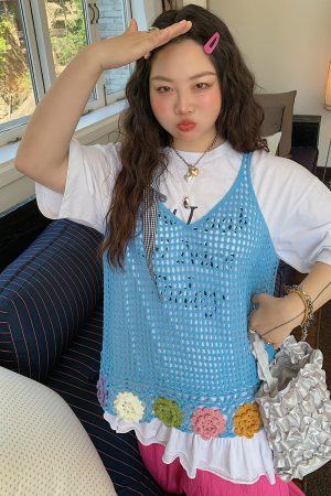 Floral Hollow Vest Women's Cover-up - Handmade Sleeveless Camisole Top for Summer 2025, Trendy Korean Style Outer Wear