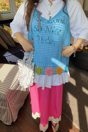 Floral Hollow Vest Women's Cover-up - Handmade Sleeveless Camisole Top for Summer 2025, Trendy Korean Style Outer Wear