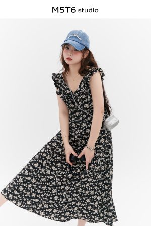 Floral Ruffled Sleeve Tea Dress - Curvy Fit, Waist-Defined, Vintage-Inspired Floral Print, Perfect for Y2K and Summer Events