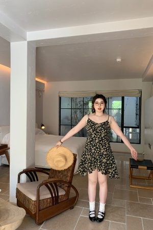 Floral Spaghetti Strap Dress with French V-Neck and Waist-Cinching Design - Midsummer Chic, Slimming Textured Skirt, Perfect for Daywear