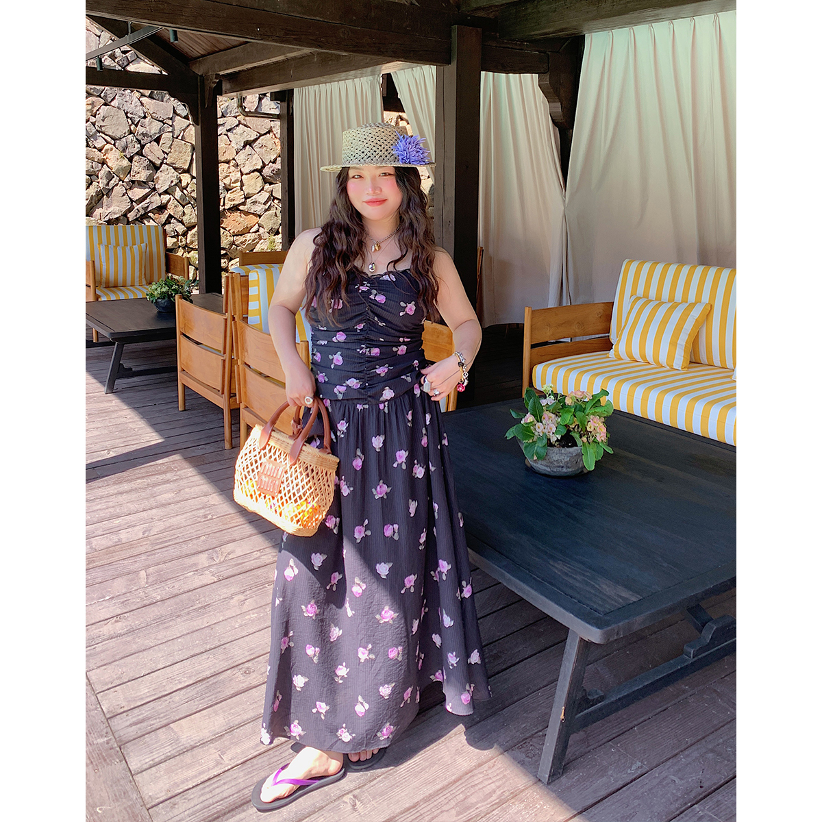 Floral Spaghetti Strap Plus Size Dress for Women – Summer 2025 Slimming Design, Flattering for Curvy Figures, Trendy and Stylish Floral Spaghetti Strap Plus Size Dress for Women – Summer 2025 Slimming Design, Flattering for Curvy Figures, Trendy and Stylish