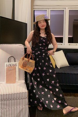 Floral Spaghetti Strap Plus Size Dress for Women – Summer 2025 Slimming Design, Flattering for Curvy Figures, Trendy and Stylish