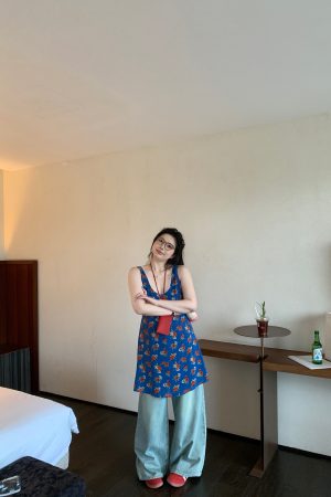 Florence Blue Vintage Floral Sleeveless Dress with V-Neck and Organza Waist-Defined Design - Perfect for 90s and Y2K Style Events