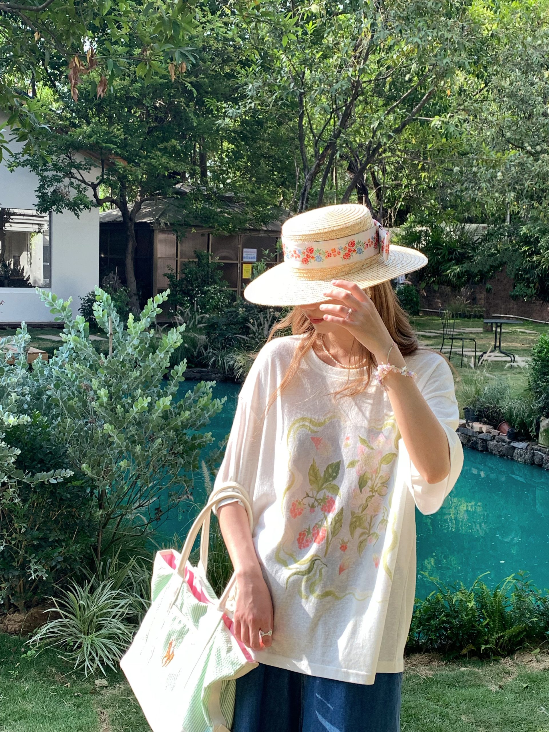 Flower Wish Berry Print White Linen Bamboo Short Sleeve T-Shirt for Women - Summer Loose Fit Vintage Style Top Flower Wish Berry Print White Linen Bamboo Short Sleeve T-Shirt for Women - Summer Loose Fit Vintage Style Top