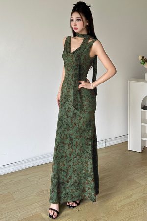 Flowing Collar Fishtail Long Dress for Women in Green Pine - Body-Hugging Chinese Style with Ancient Rhyme Design