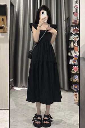 French-Style Black Square Neck Sleeveless Dress with Small Flying Sleeves for Women - 2025 Summer Petite Slim Mid-Length Fashion.