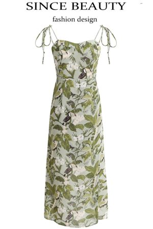 French-Style Green Sling Dress - Summer 2025 Women's Slim Fit Vacation Dress
