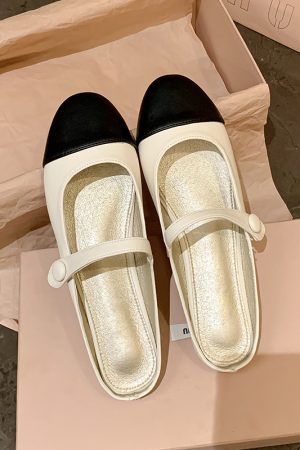 French-Style Half Slippers for Women - Versatile Flat Mules Sandals, Small Fragrant Wind Bag Design, Perfect for Casual Chic Looks