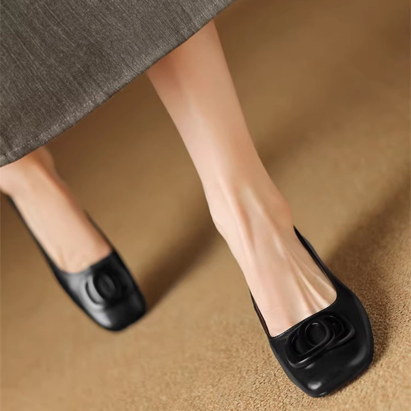 French-style Mary Jane Loafers for Women - Elegant Evening Flats with Shallow Mouth Design, Chic Italian Fashion French-style Mary Jane Loafers for Women - Elegant Evening Flats with Shallow Mouth Design, Chic Italian Fashion