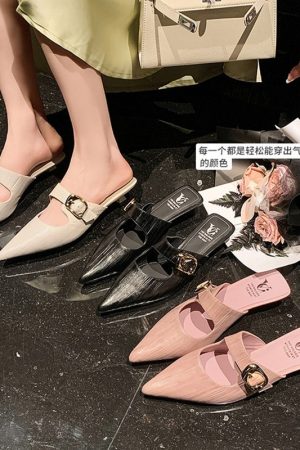 French Style Pointed Toe Kitten Heel Sandals for Women - Fashionable Closed Toe Half Slippers, Versatile 90s Inspired Footwear