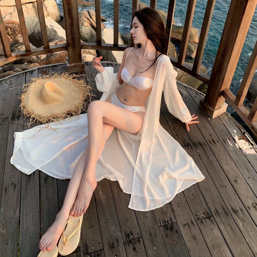 French-Style Ultra-Fairy Chiffon Bikini Cover-Up Cardigan for Women - Bali Seaside Vacation Sun Protection French-Style Ultra-Fairy Chiffon Bikini Cover-Up Cardigan for Women - Bali Seaside Vacation Sun Protection