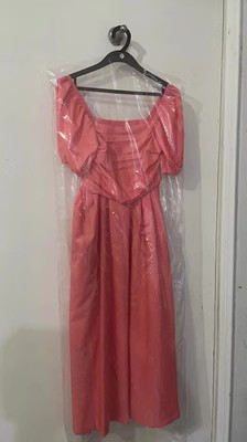 French-Style White Long Dress for Women, Square Neck, Elegant Puff Sleeves, Perfect for Petite Figures, Spring/Summer 2025 French-Style White Long Dress for Women, Square Neck, Elegant Puff Sleeves, Perfect for Petite Figures, Spring/Summer 2025