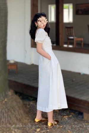 French-Style White Long Dress for Women, Square Neck, Elegant Puff Sleeves, Perfect for Petite Figures, Spring/Summer 2025