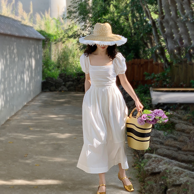 French-Style White Long Dress for Women, Square Neck, Elegant Puff Sleeves, Perfect for Petite Figures, Spring/Summer 2025 French-Style White Long Dress for Women, Square Neck, Elegant Puff Sleeves, Perfect for Petite Figures, Spring/Summer 2025